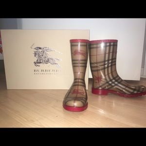 BURBERRY RAINBOOTS